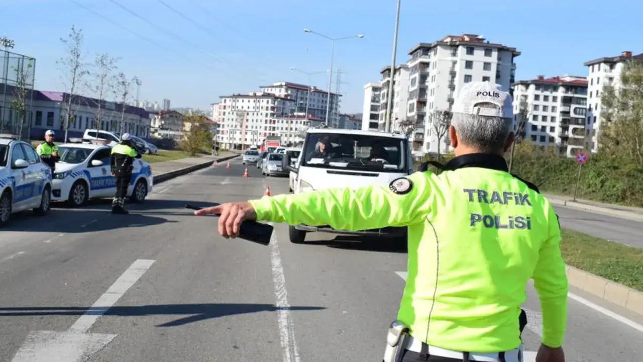 Ordu’da trafik denetimi: 13 bin 660 araç kontrol edildi