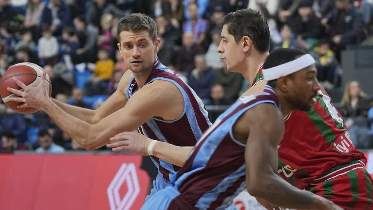 Fırtına seri için parkeye çıkıyor: Manisa Basket'i ağırlayacak