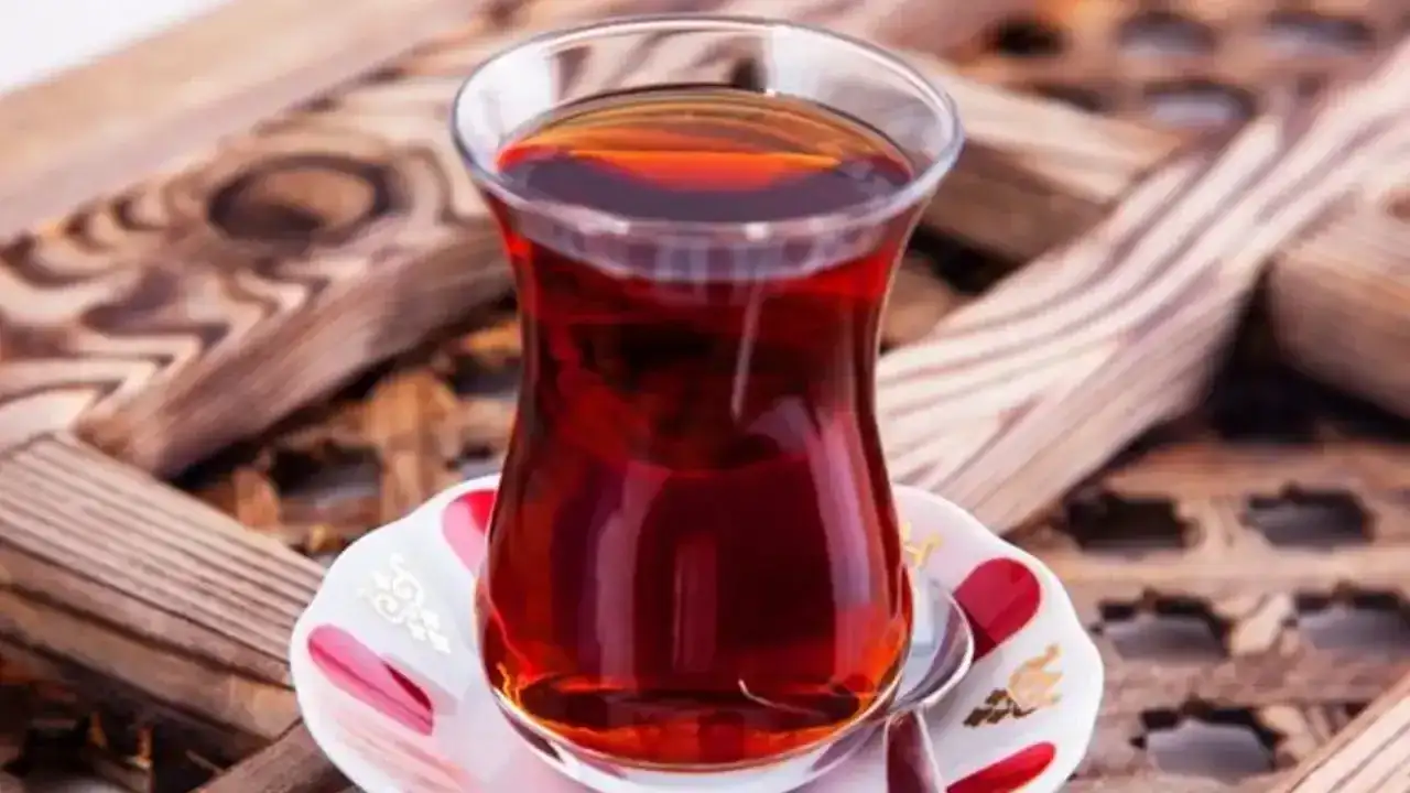 Trabzon’da çay fiyatı tartışması: “70 TL’lik çay olur mu?”