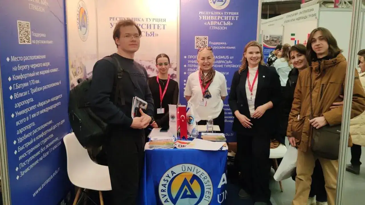 Avrasya Üniversitesi Moskova’da eğitim fuarına katıldı