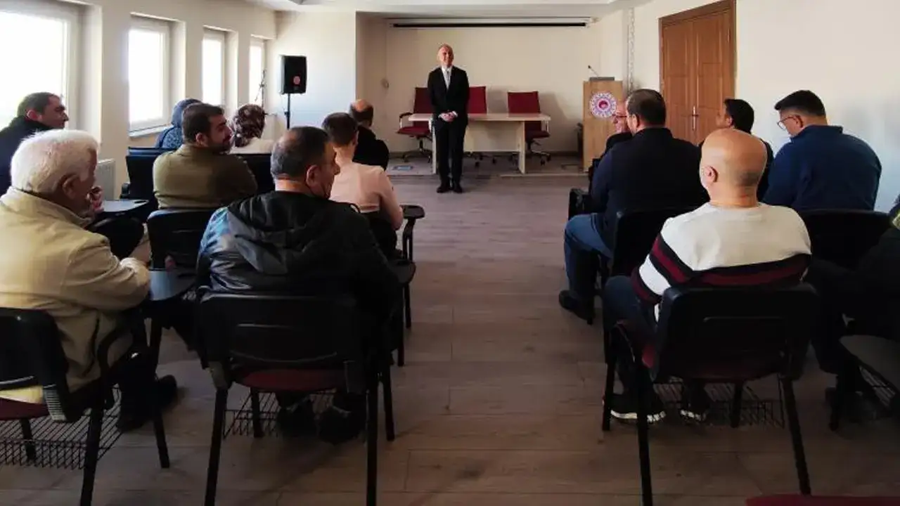 Bayburt’ta Çevre ve Şehircilik Müdürlüğünde değerlendirme toplantısı