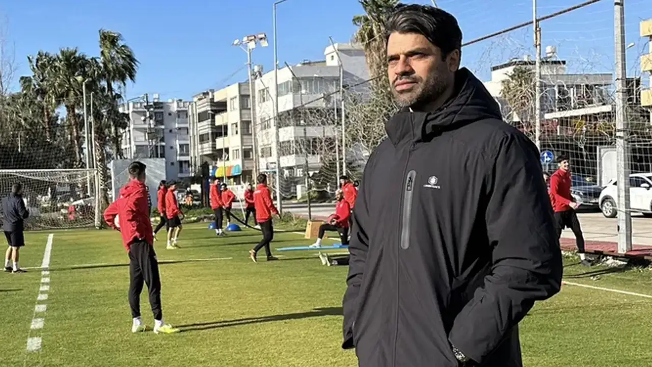 İskenderunspor'da Gökhan Zan bebeğinin sağlık süreci için görevi bıraktı!