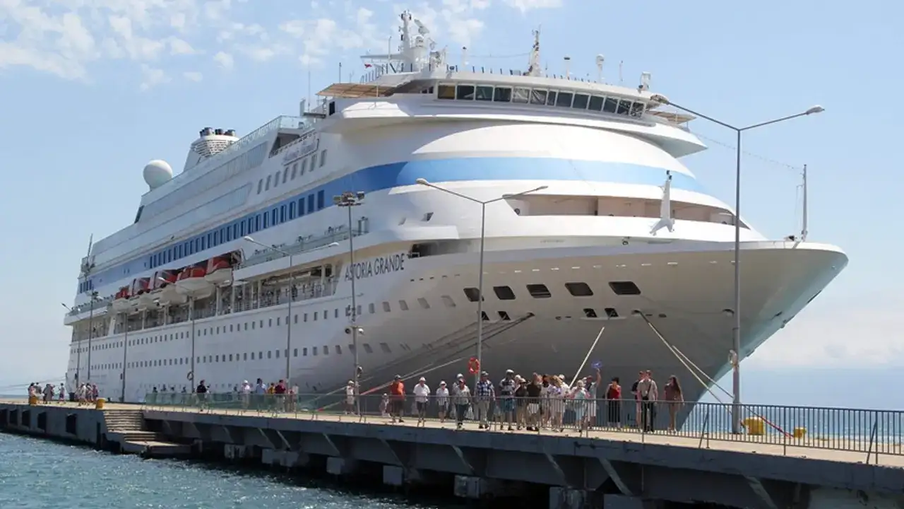 Trabzon’a Rus turist ilgisi artıyor! Yeni kruvaziyer hattı yolda