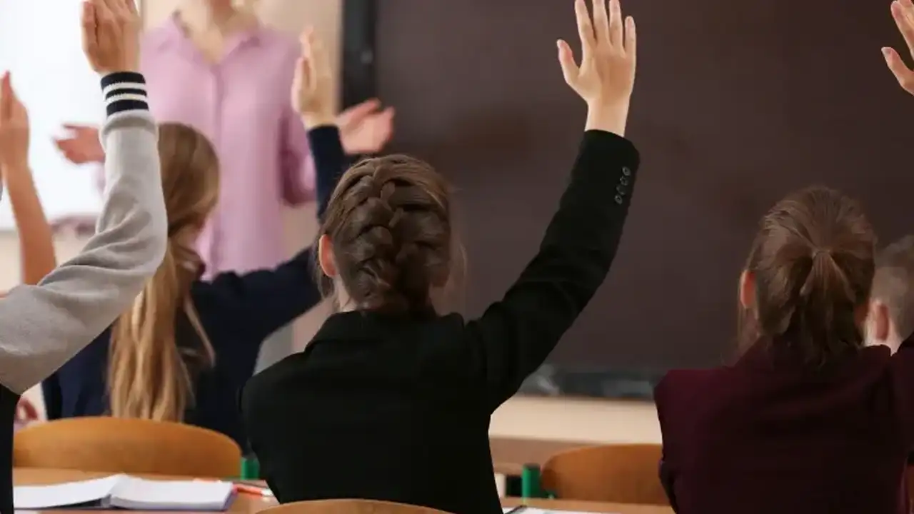 MEB'den 32 bin TL maaşla 'akademi' kararı! 7 ilde başlıyor... Öğretmen olmak için artık KPSS yetmeyecek