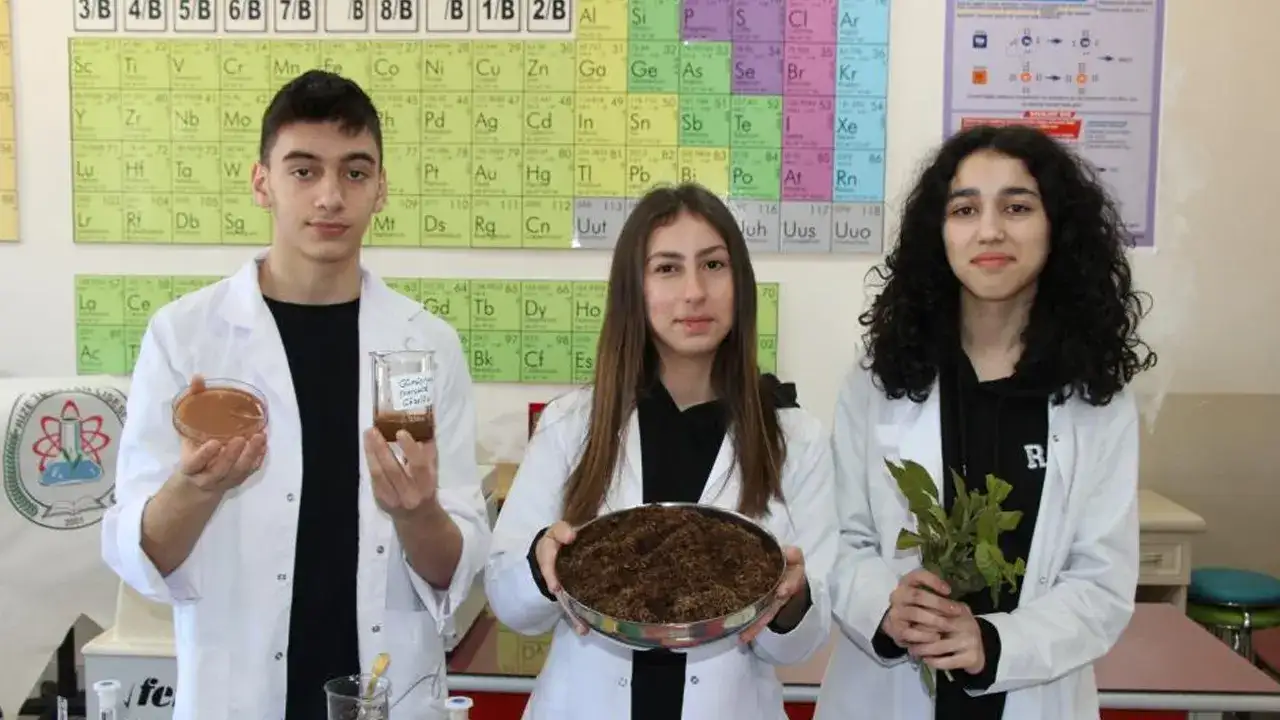 Rizeli öğrencilerden çay atığından antibakteriyel kaplama