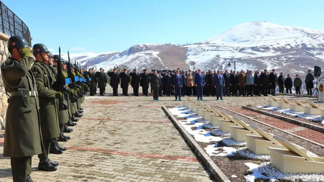 Bayburt’ta 18 Mart Şehitleri Anma Günü töreni düzenlendi