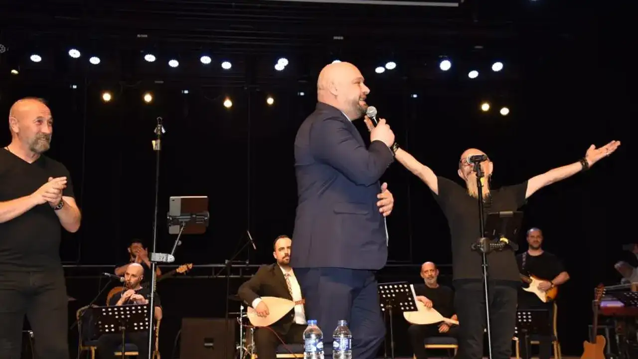 Atakum’da Edip Akbayram ve Volkan Konak anıldı