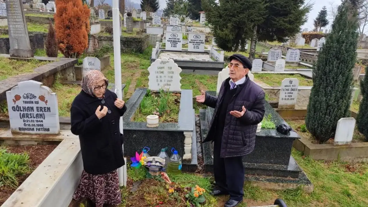 Sinem Topaloğlu'nun ailesi mezarı başında müebbet hapis cezası talep etti