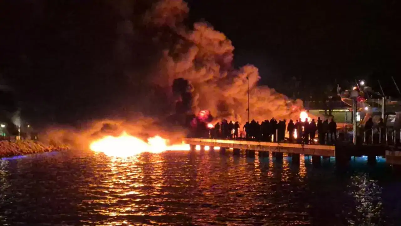 Bodrum’da tekneler cayır cayır yandı! Müdahale sürüyor