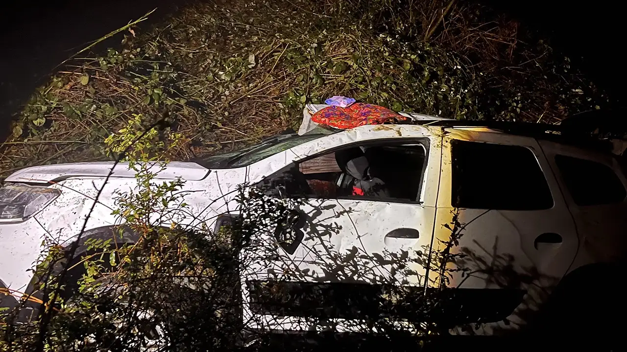 Sinop’ta otomobilin uçuruma devrildiği kazada 7 kişi yaralandı