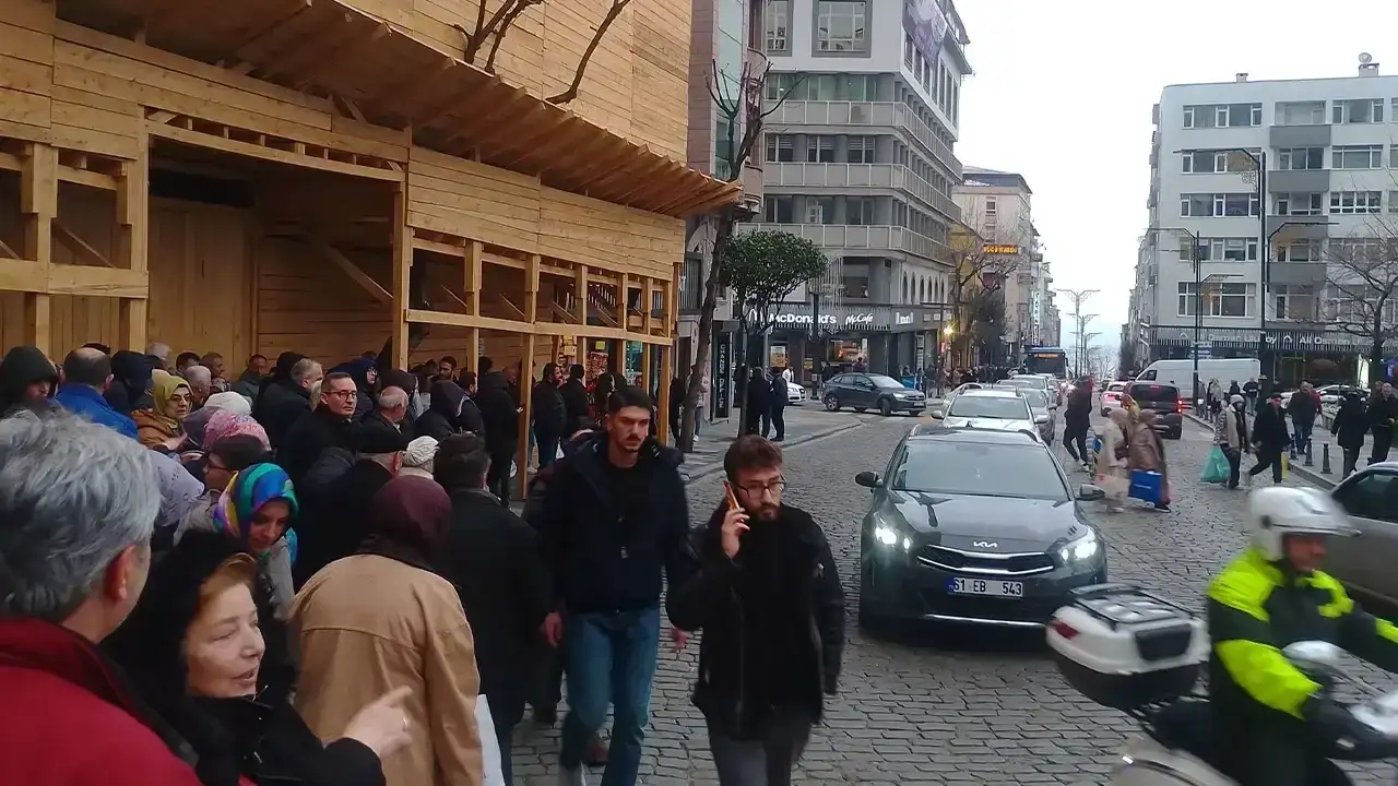 Trabzon’da trafik kilit: Yapılan düzenlemeler yetmedi