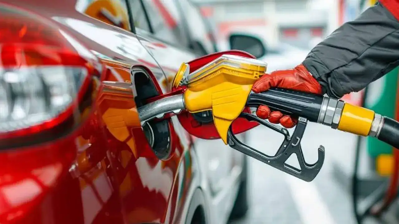 Akaryakıta indirim geliyor: Benzin ve motorinde fiyat düşüşü