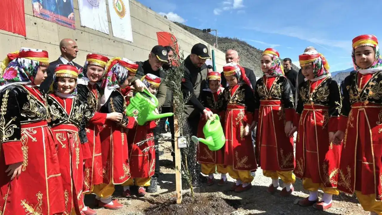 Artvin’de hedef 750 bin fidan! Orman Haftası’nda anlamlı etkinlik