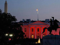 Beyaz Saray oldu Pembe Saray