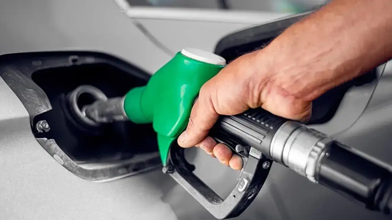 Akaryakıta indirim geldi! Trabzon’da fiyatlar güncellendi