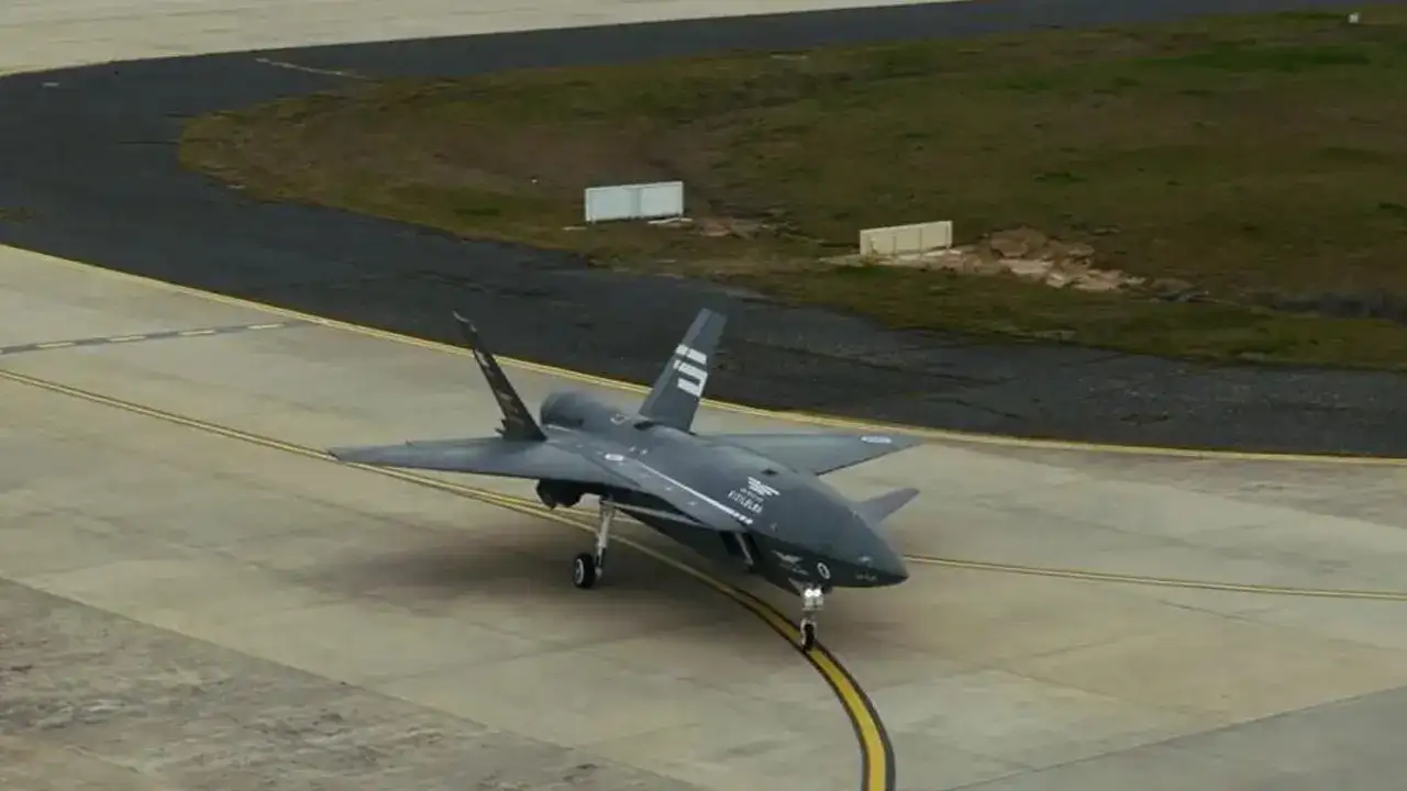 KIZILELMA envantere hazırlanıyor: Eğitim uçuşu tamamlandı