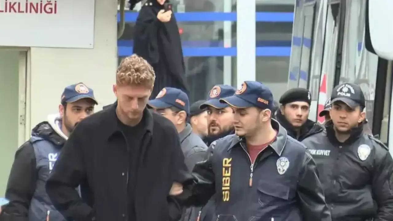 Galatasaraylı futbolcu hakkında karar çıktı