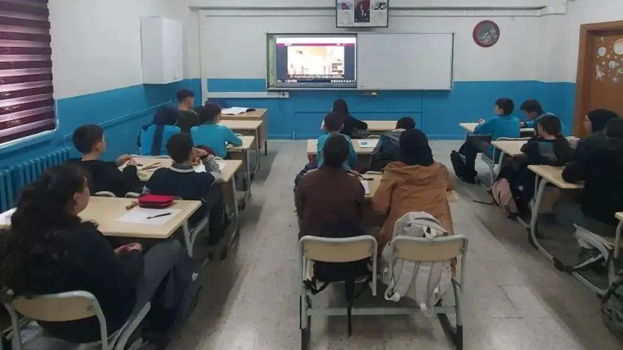 Bayburt’ta öğrencilere finansal okuryazarlık eğitimi verildi