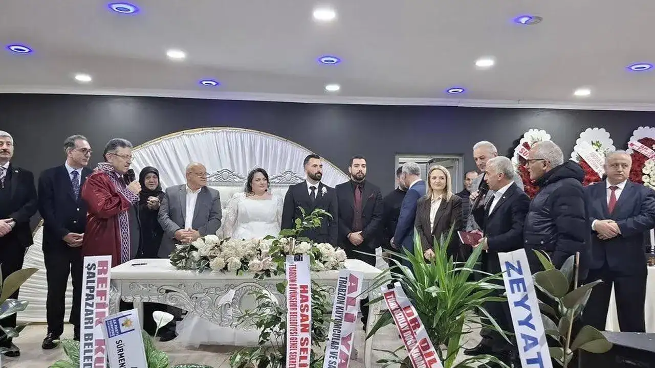 Trabzon’da Altıntaş ve Elma ailelerinin mutlu günü