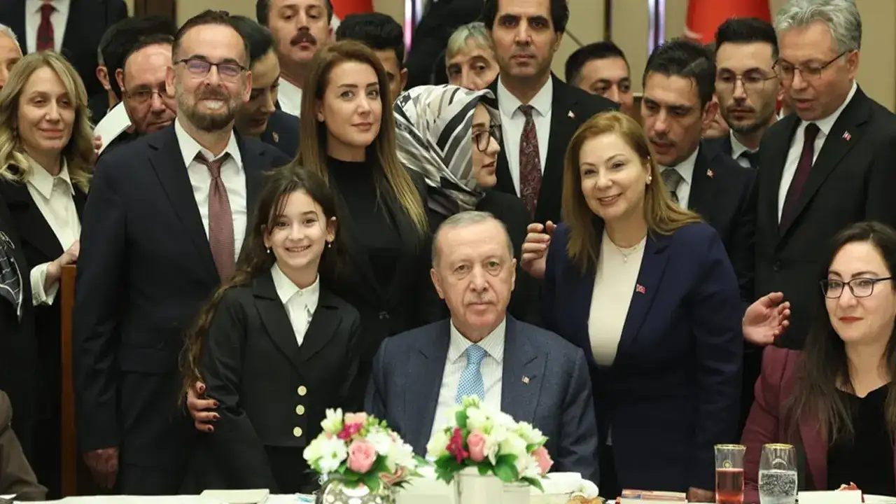 Trabzonlu Lina’nın büyük gururu: Külliye’de özel davet