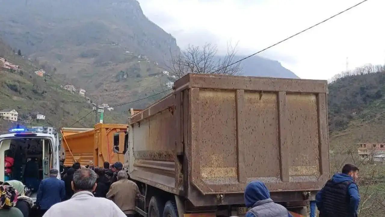 Cenazede kamyonun çarptığı kadından acı haber!