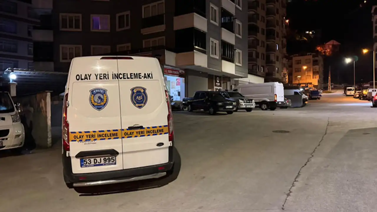 Rize'de tartışma silahlı kavgaya dönüştü: 17 yaşındaki genç yaşamını yitirdi