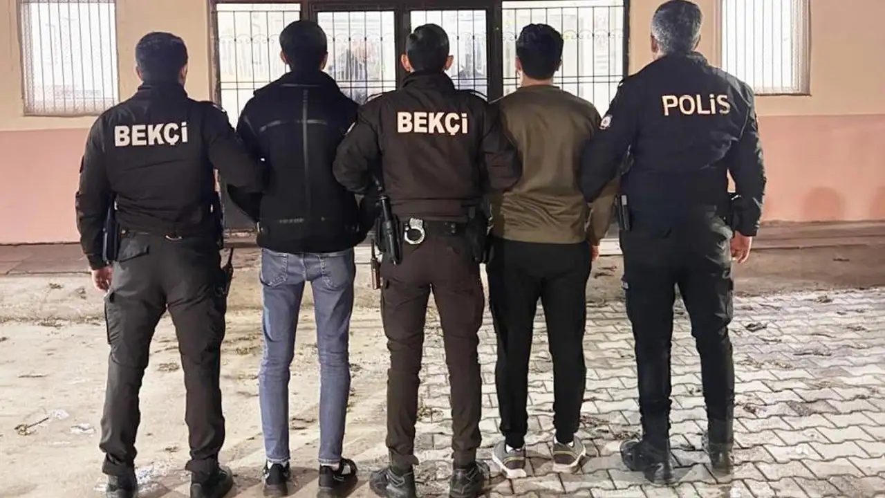 Samsun'da sahte para operasyonu: 3 şüpheli tutuklandı