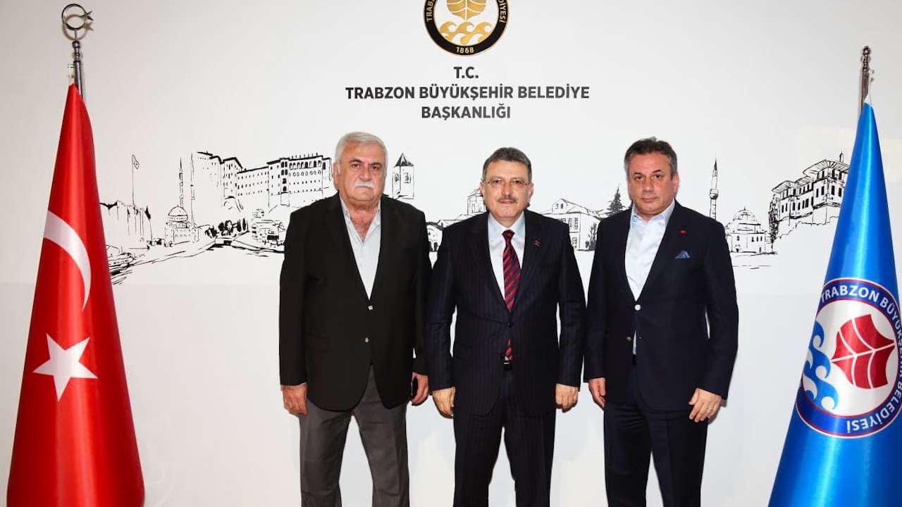 1461 Trabzon FK ve Sebat Gençlik’ten Başkan Genç’e ziyaret!