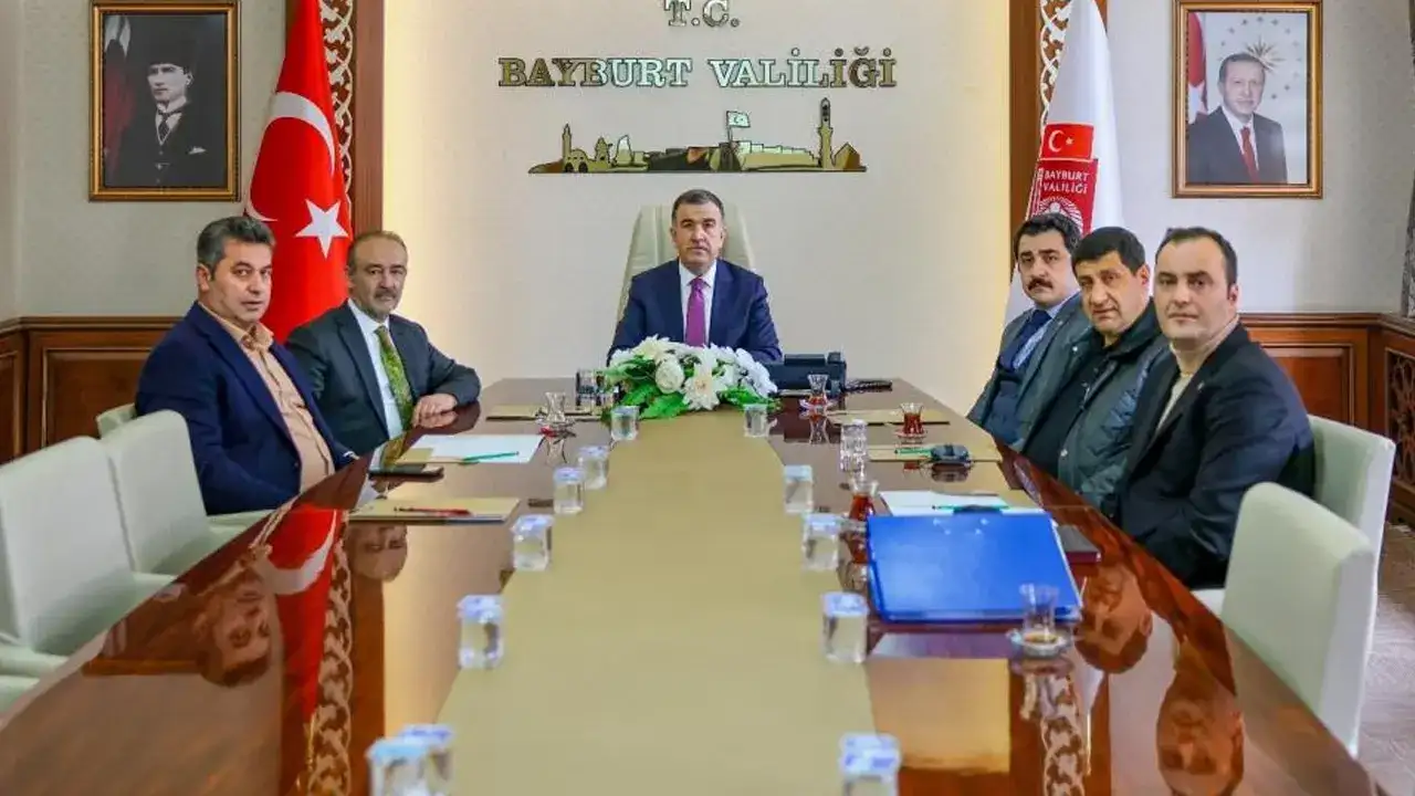 Bayburt’ta OSB ve doğal taş yatırımları masaya yatırıldı