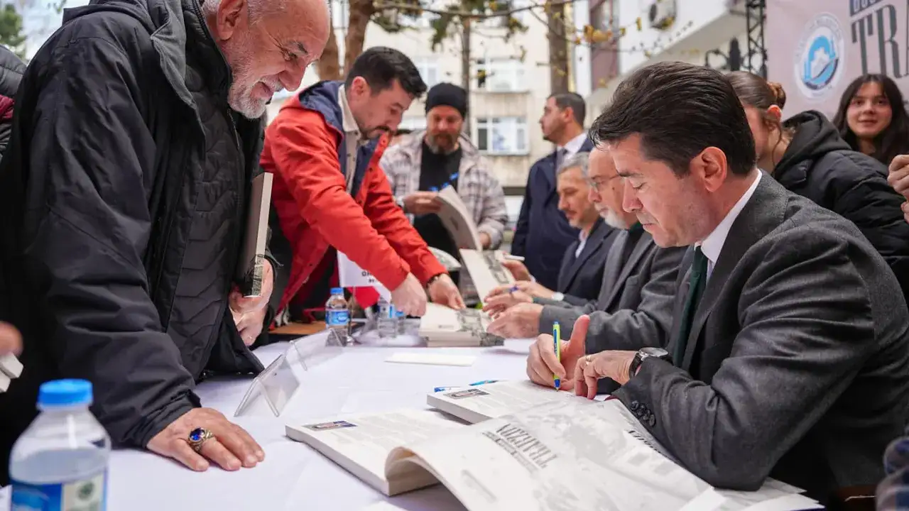 Trabzon’un hafızası bu kitapta: 200 fotoğraflık özel eser tanıtıldı