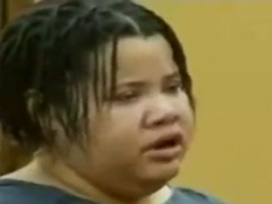 Sevgilisini üzerine oturup öldürdü