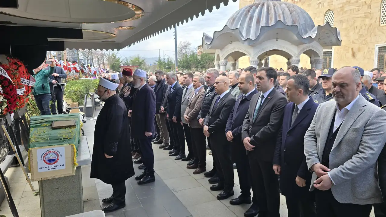 Bulancak Belediye Başkanı Necmi Sıbıç’ın babası defnedildi