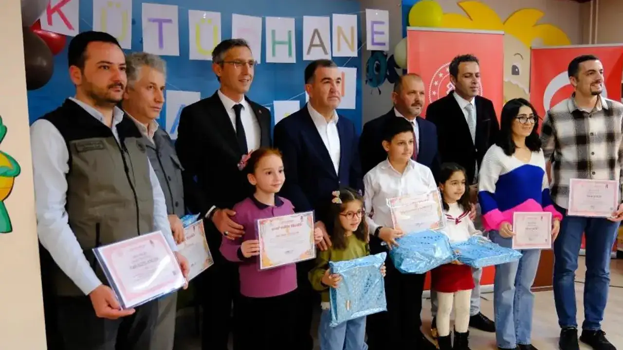 Bayburt’ta Kütüphane Haftası programında okurlar ödüllendirildi