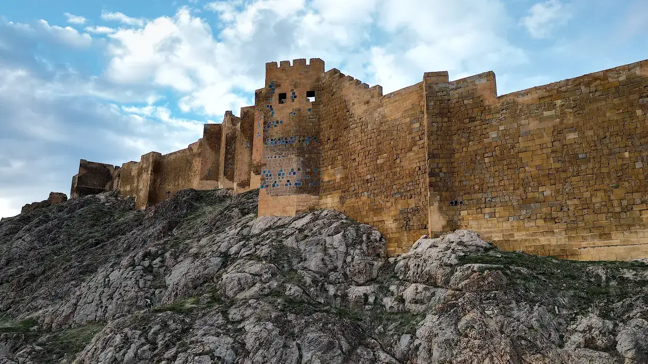 Bayburt Kalesi’nde kazı başlıyor, tarih gün yüzüne çıkacak