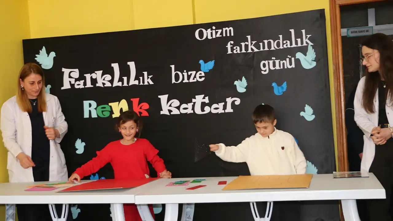 Of’ta Otizm Farkındalık Günü için anlamlı etkinlik