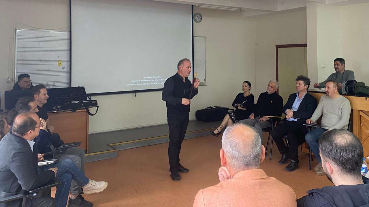 Trabzon Üniversitesi’nde Türk Müziği Paneline yoğun ilgi