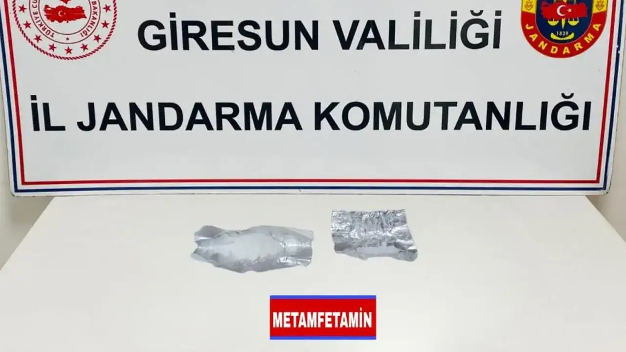 Giresun’da operasyon: Uyuşturucu, kaçak alkol ve tütün ele geçirildi