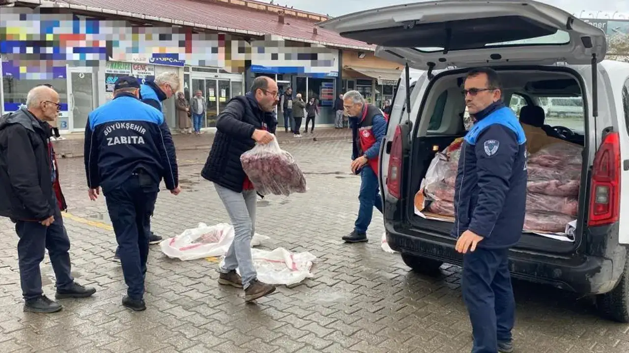 Fatsa Otogarı’nda 200 kilo kaçak ete el konuldu