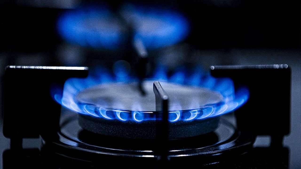 Elektrik ve Doğal Gaza büyük zam: Yeni tarifeler yarın yürürlüğe giriyor