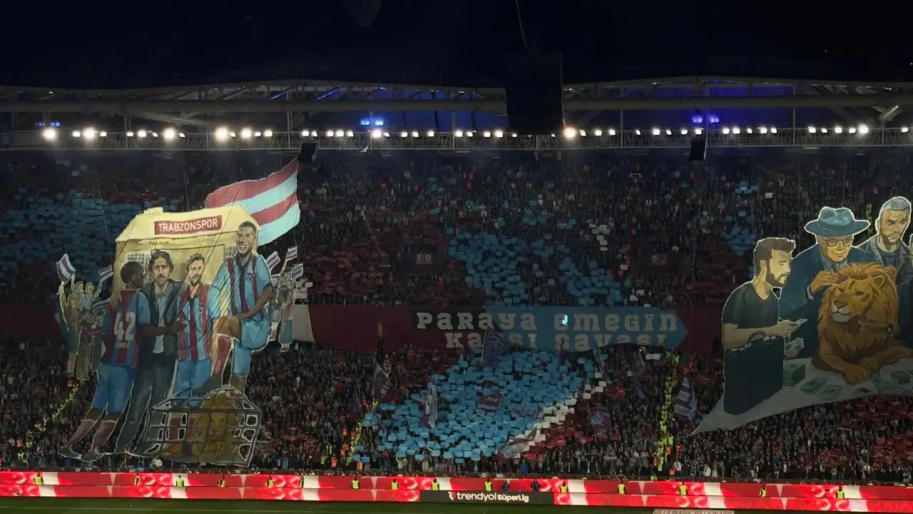 Papara Park’ta derbiye özel koreografi: “Paraya karşı emeğin savaşı”