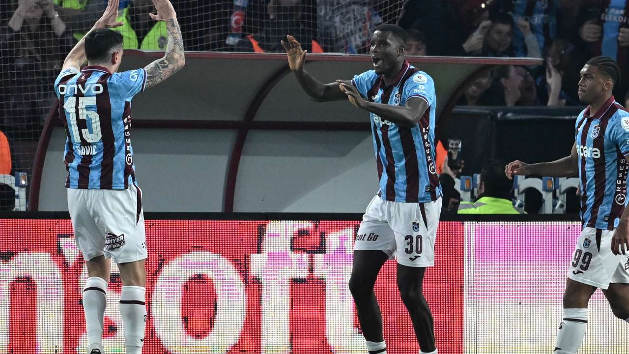 Onuachu Galatasaray’ı da gol boş geçmedi! Kral’a saygı duyun