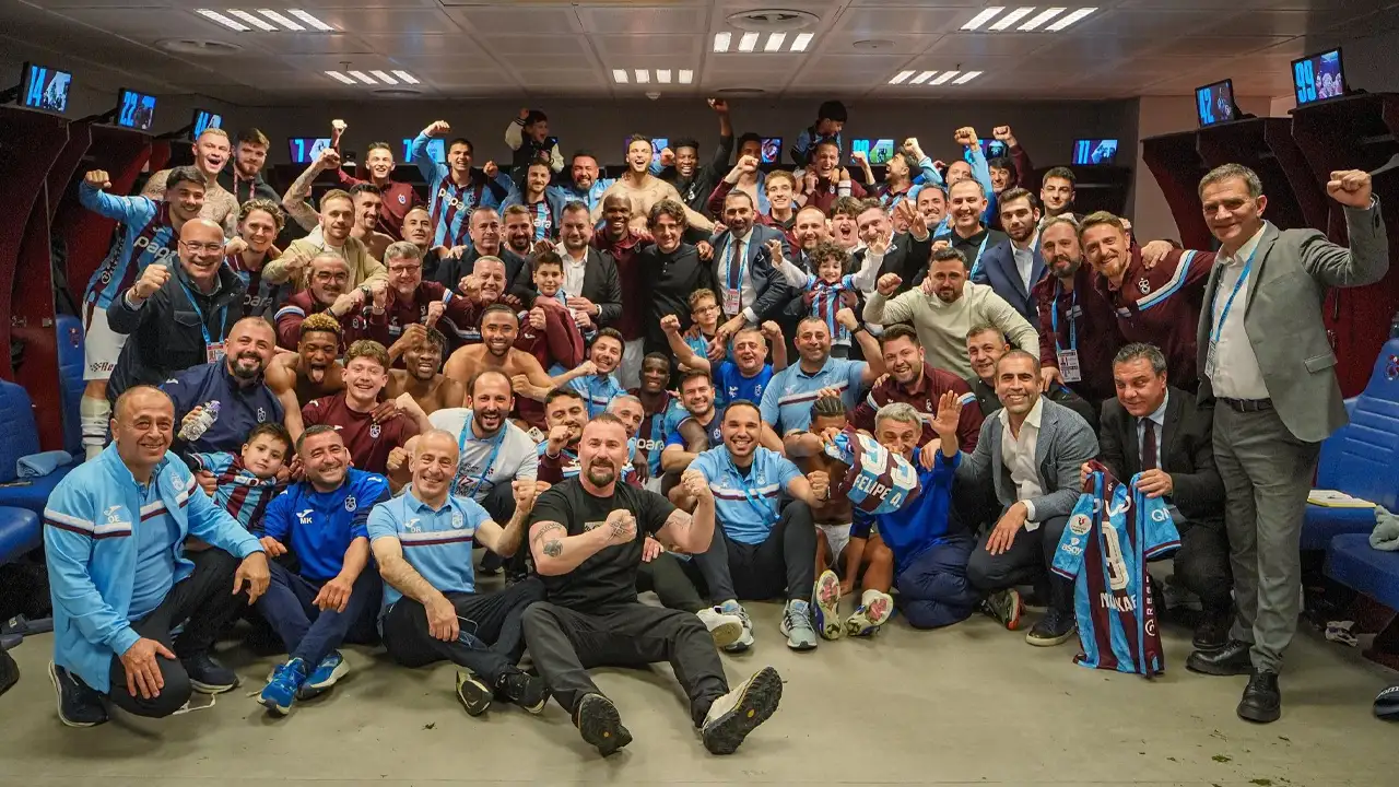 Trabzonspor'un zaferi sonrası Bakan Uraloğlu'ndan tebrik geldi