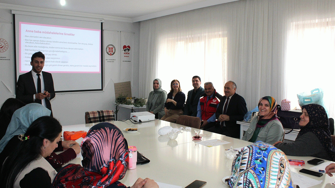 ADEM kursiyerleri 9 haftalık eğitimlerini tamamladı