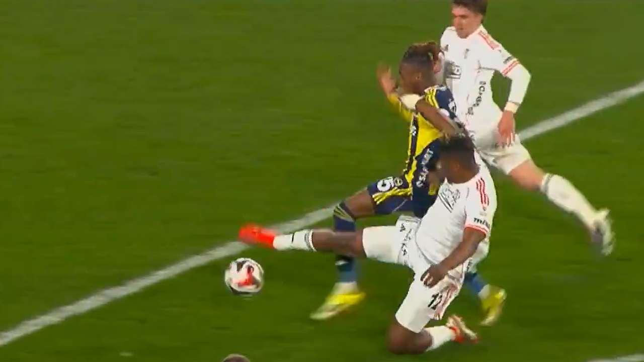 Süper Lig'de kritik gelişme puan tablosunda dengeler yeniden değişti