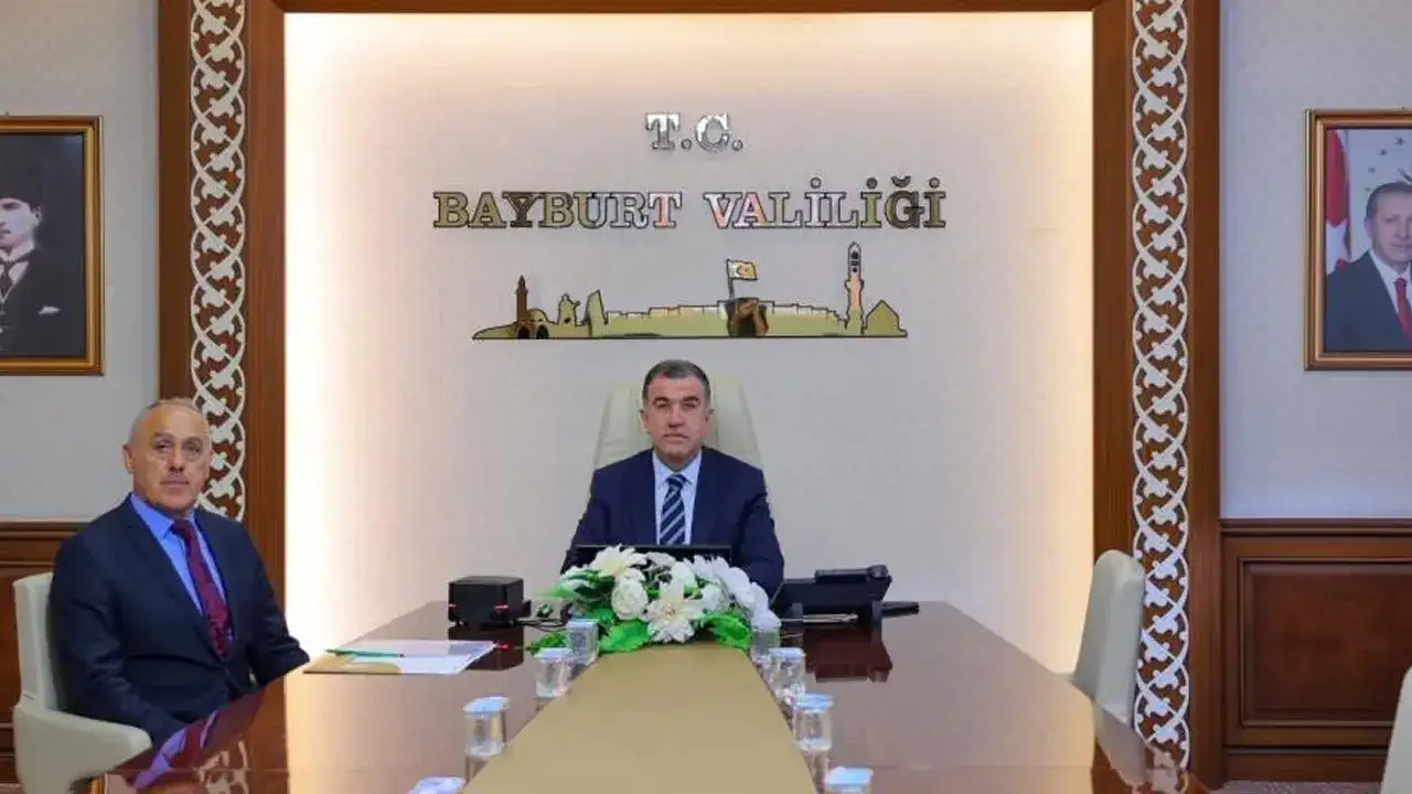 Bayburt’ta sosyal risk ve aile hizmetleri toplantısı yapıldı