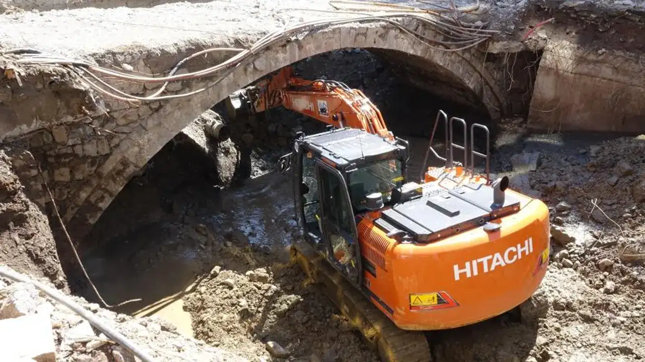 Rize’de tarihi kemer köprü gün yüzüne çıkarılıyor