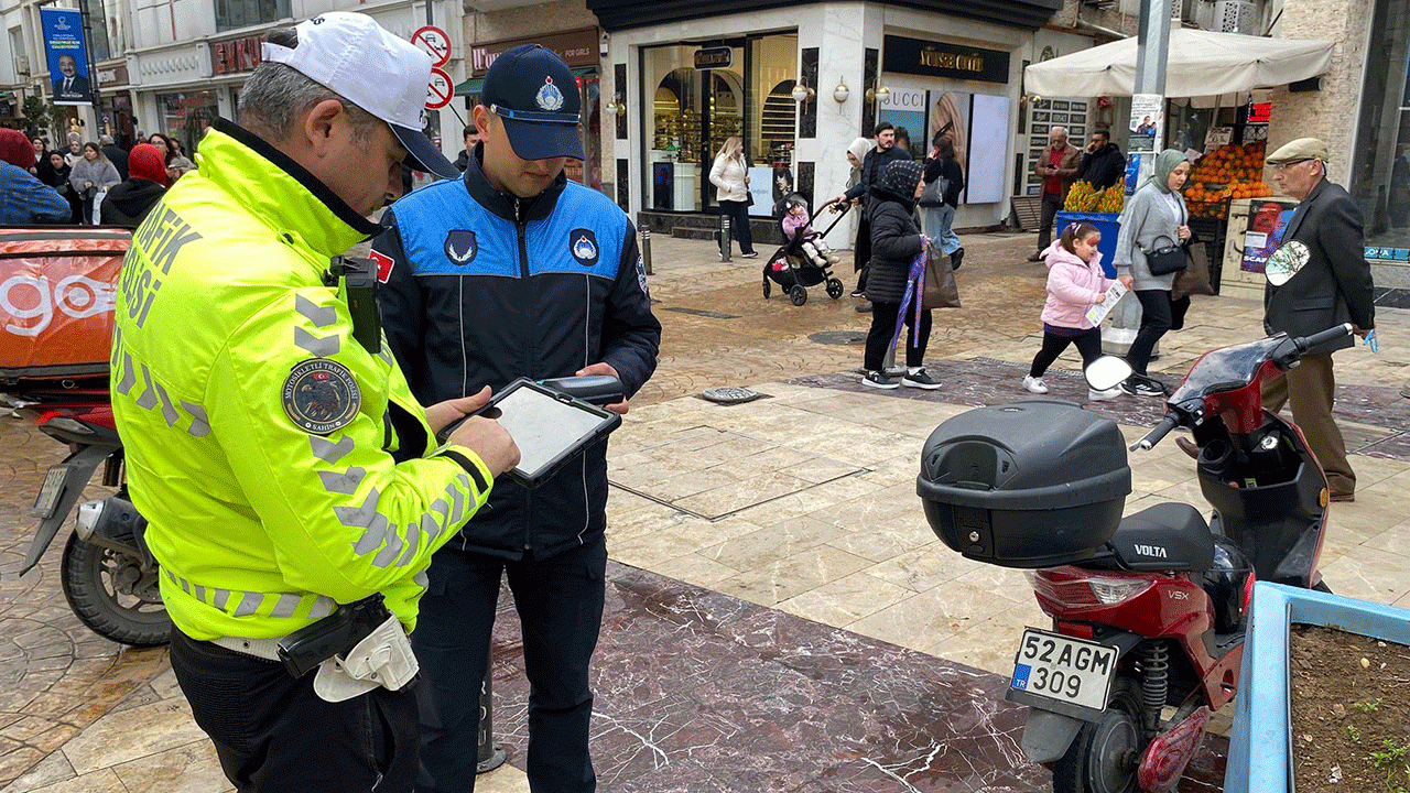 Trafiğe kapalı caddede 261 sürücüye 364 bin TL ceza