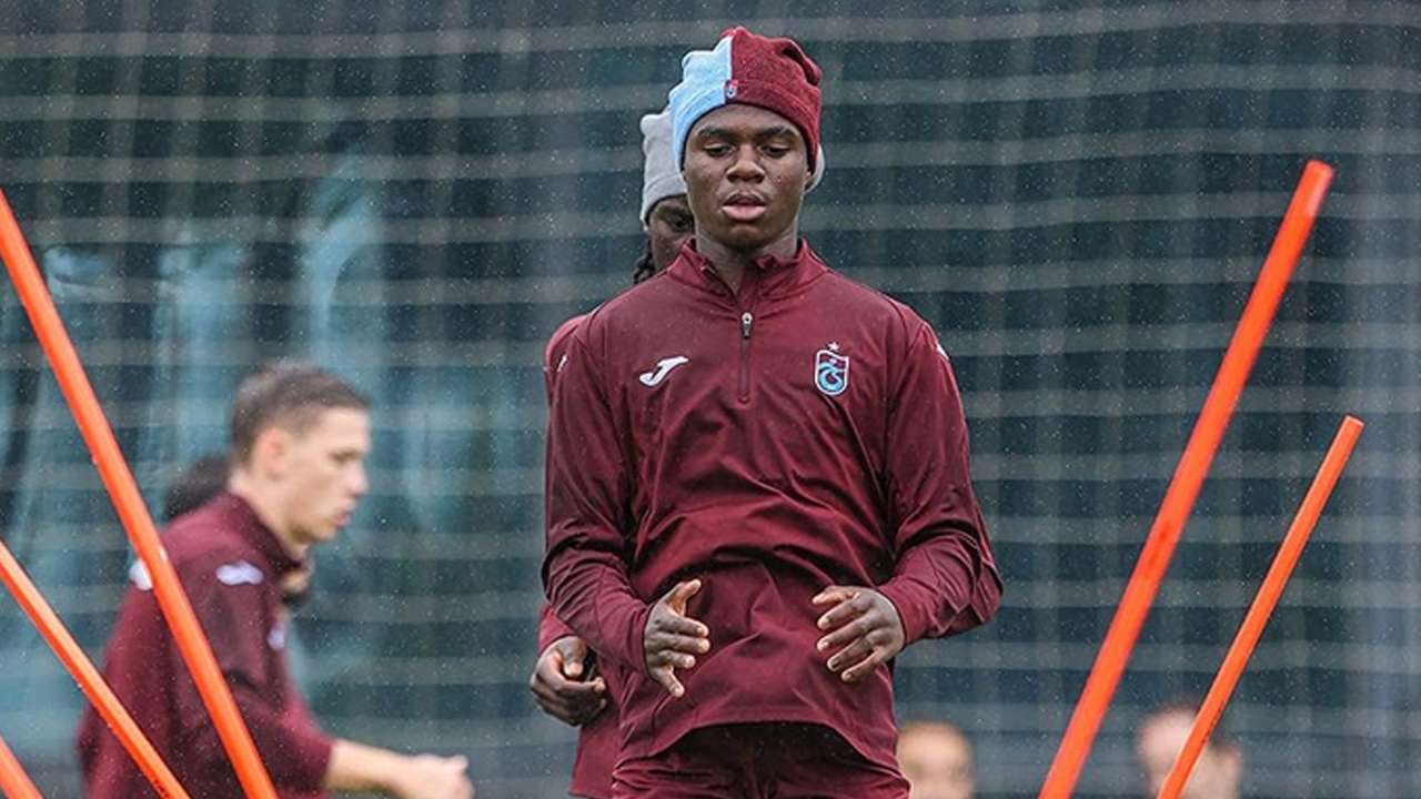 Trabzonspor’da o futbolcu formasına kavuşuyor! Gözyaşlarıyla gündem olmuştu