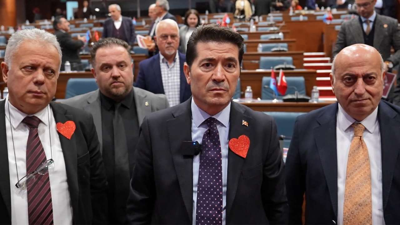 Ahmet Kaya’dan AK Partili Faruk Kanca’ya sert tepki: "Kendi partisindeki isimleri neden söylemiyor?"