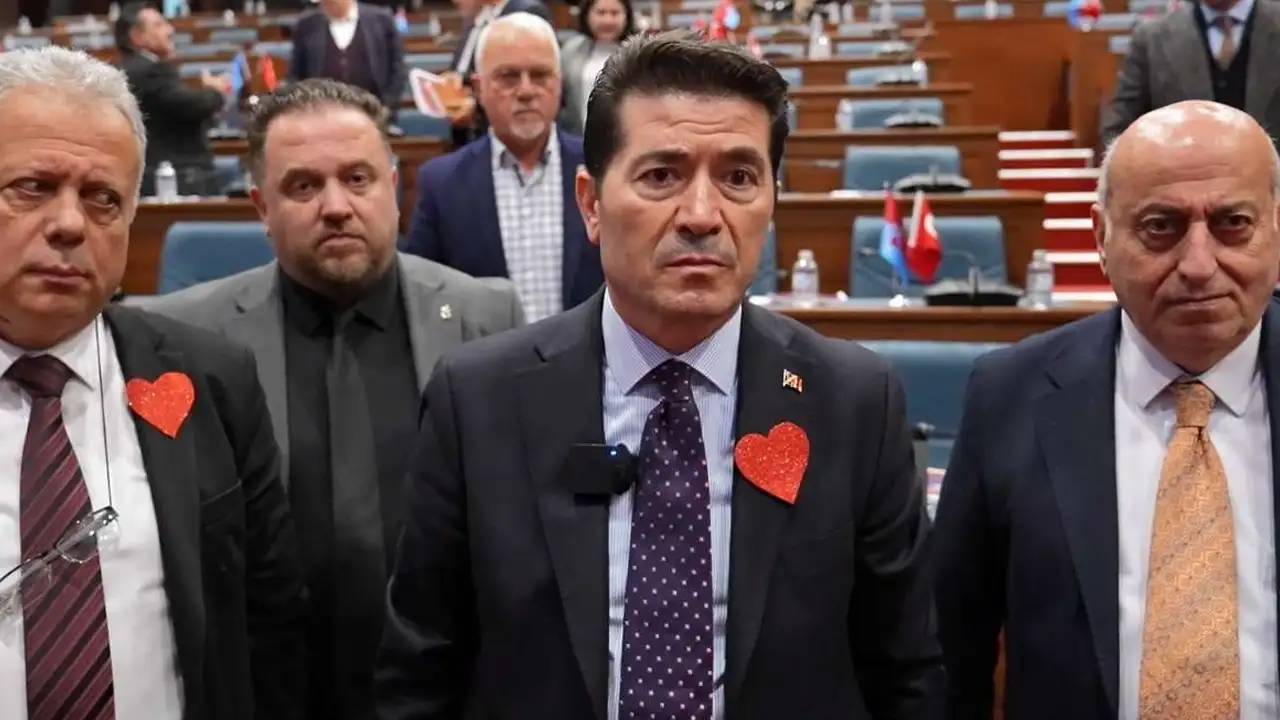 Ahmet Kaya kendisine yapılanı unutmadı!